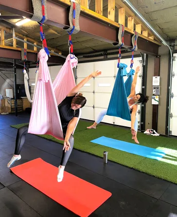 Aerial Fitness class in action — photo 2