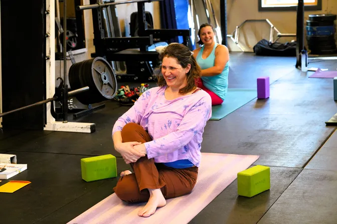 Yoga class in action — photo 11
