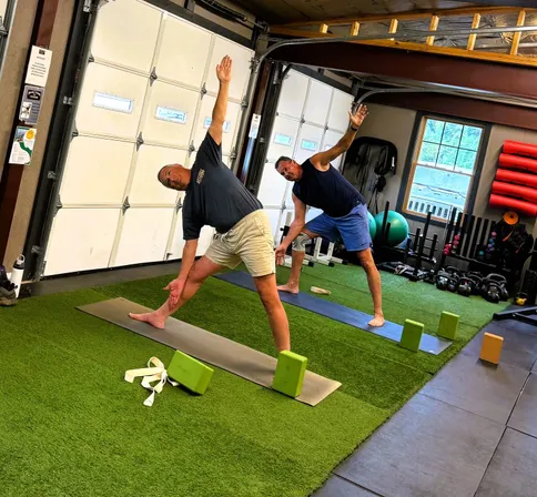 Yoga class in action — photo 14