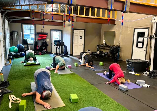 Yoga class in action — photo 19